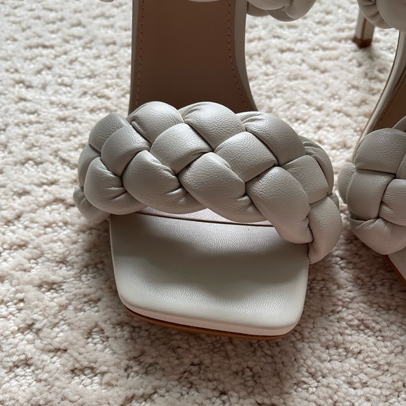 Steve Madden Kenley Mules - Picture 6 of 11